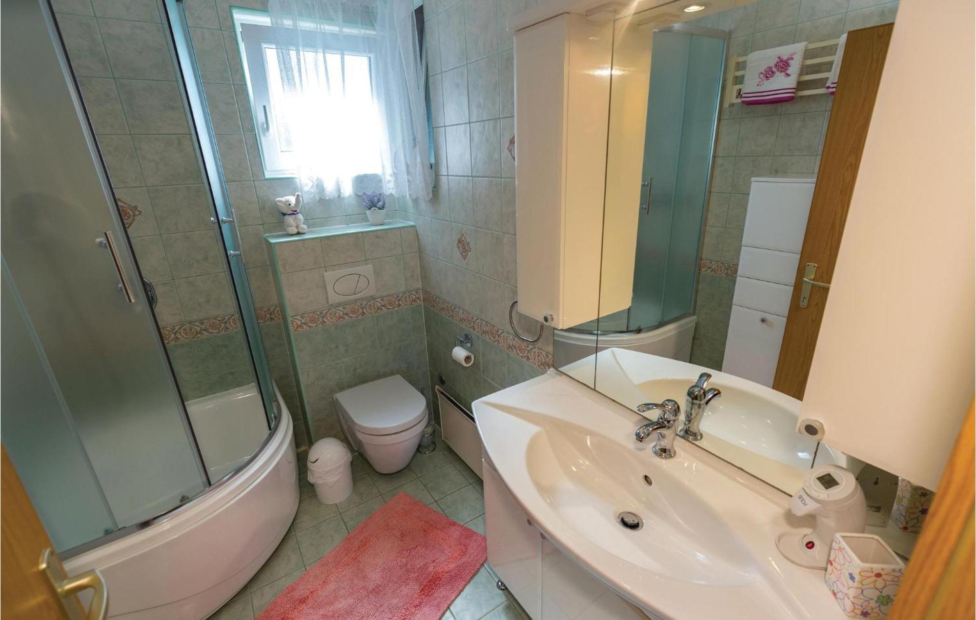 Beautiful Apartment In Crikvenica With Jacuzzi Exterior photo